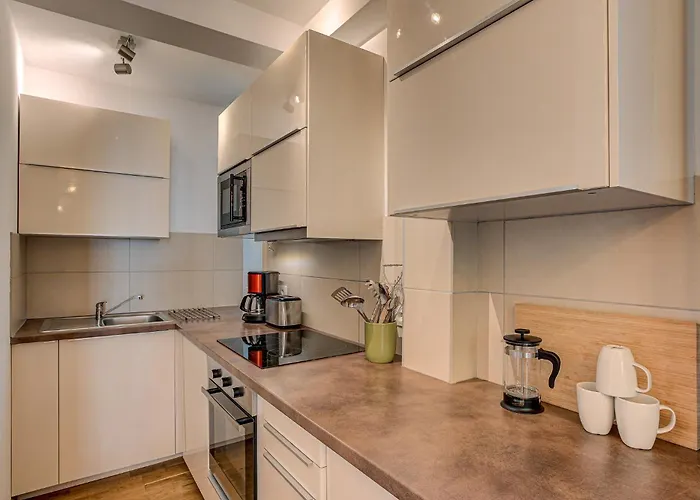 Apartment La Roseraie, Alpes Agency, Central Chamonix, Sleeps 2-3 Apartamento