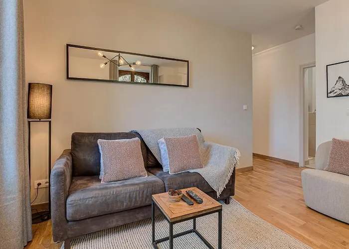 Apartment La Roseraie, Alpes Agency, Central Chamonix, Sleeps 2-3 Apartamento