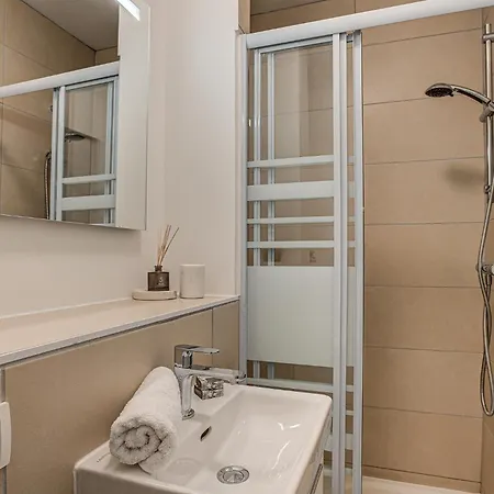 La Roseraie - Alpes Travel - Апартаменти