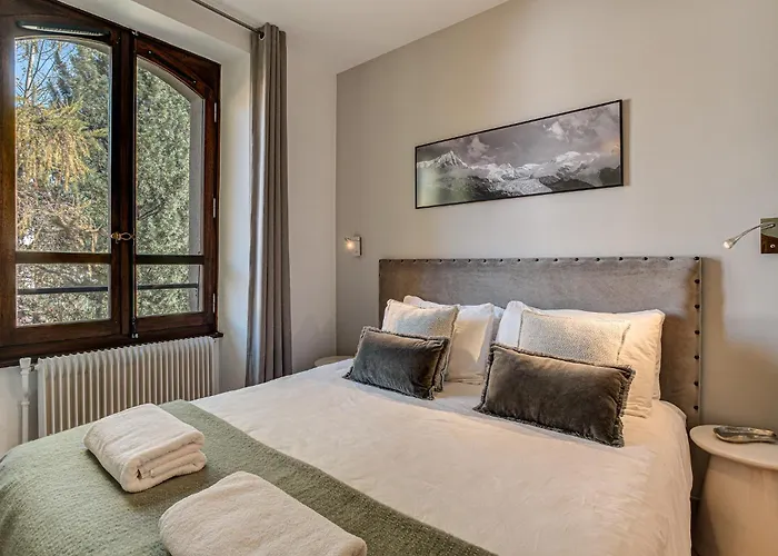 Apartamento Apartment La Roseraie, Alpes Agency, Central Chamonix, Sleeps 2-3